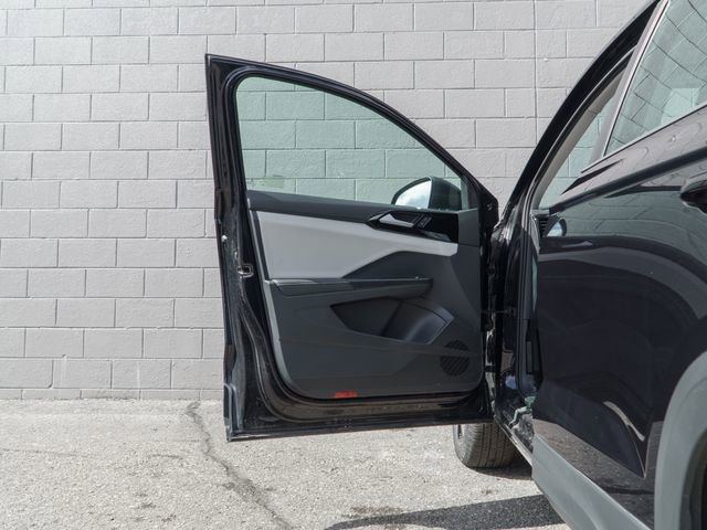 Used 2025 Volkswagen Taos S image 15