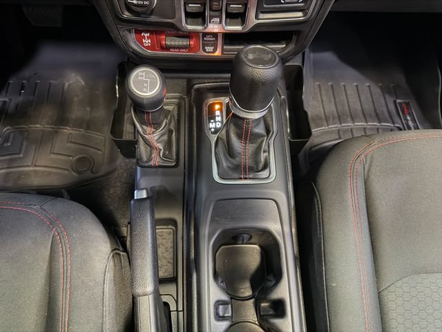 Used 2021 Jeep Wrangler Unlimited Rubicon w/ Cold Weather Group AWD/4WD image 23