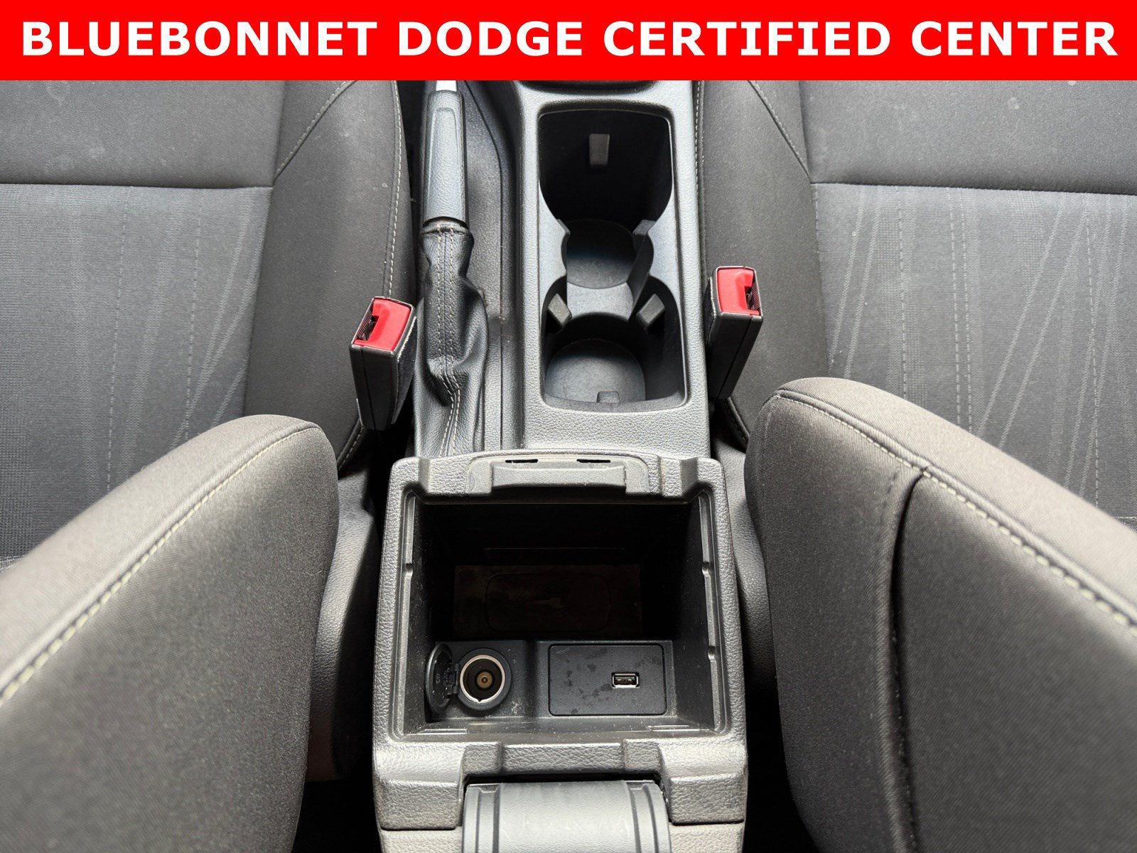Used 2018 Ford Focus SE w/ SE Appearance Package FWD image 20