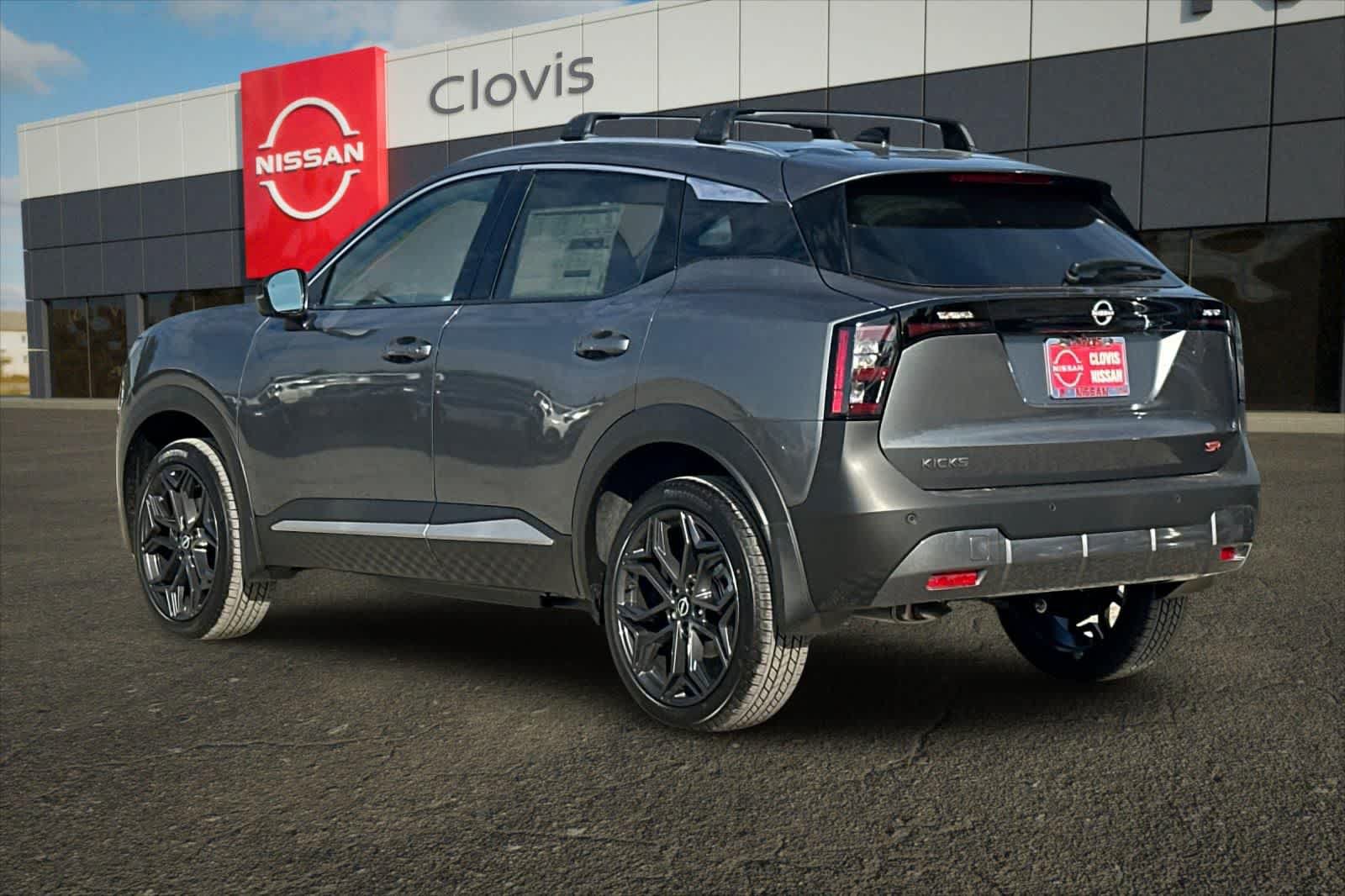 New 2026 Nissan Kicks SR FWD image 7