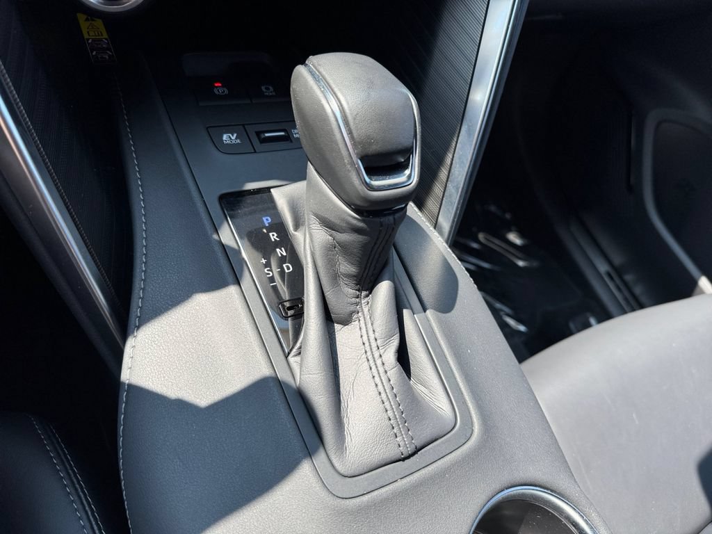 Certified 2024 Toyota Venza XLE AWD/4WD image 25