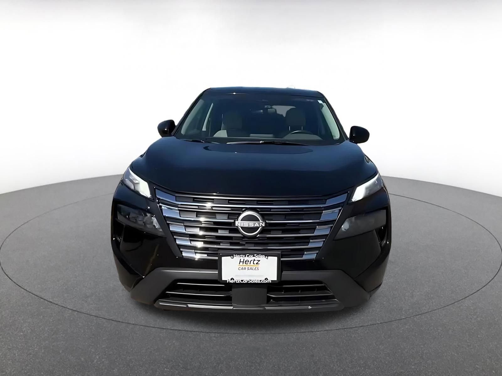 Used 2025 Nissan Rogue SV AWD/4WD image 4