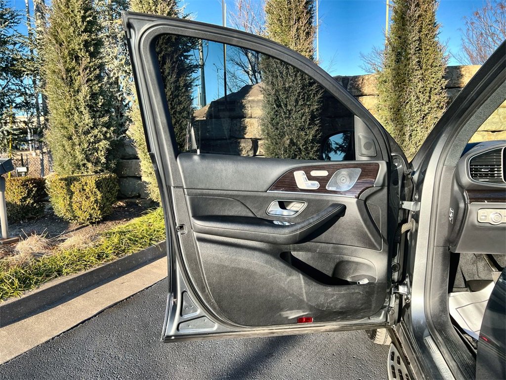 Used 2020 Mercedes-Benz GLE 350 4MATIC image 17