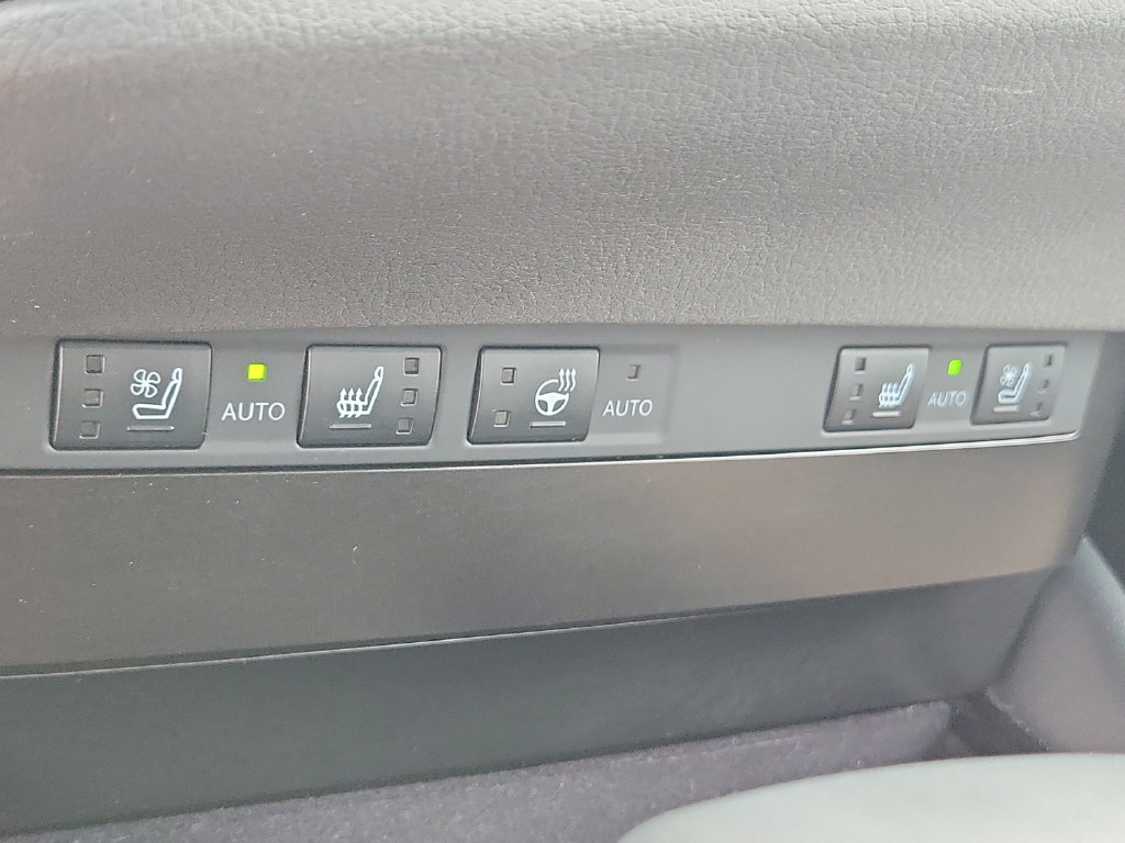 Used 2024 Lexus ES 350 w/ Premium Package FWD image 26