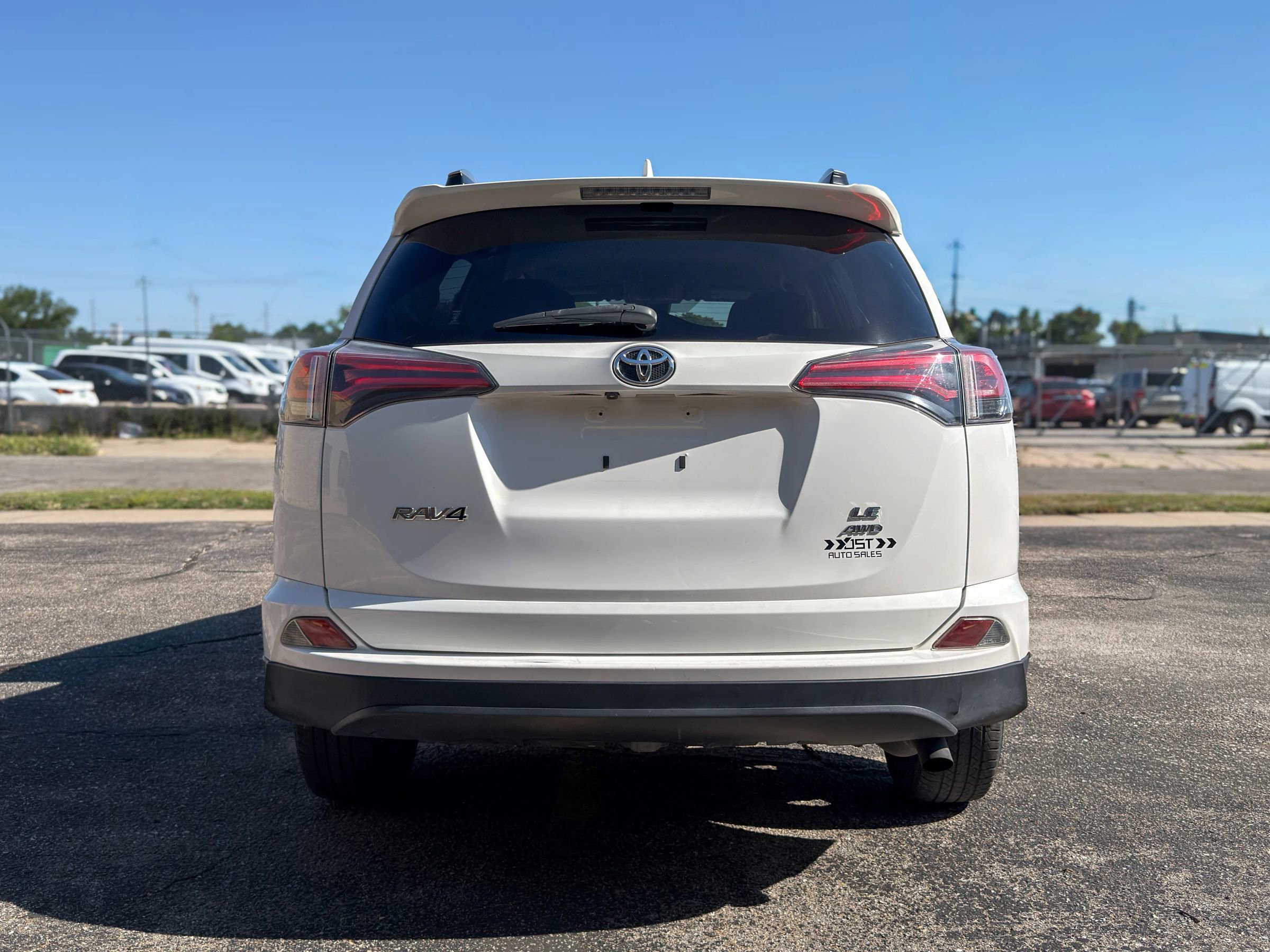 Used 2018 Toyota RAV4 LE w/ All Weather Liner Package AWD/4WD image 6