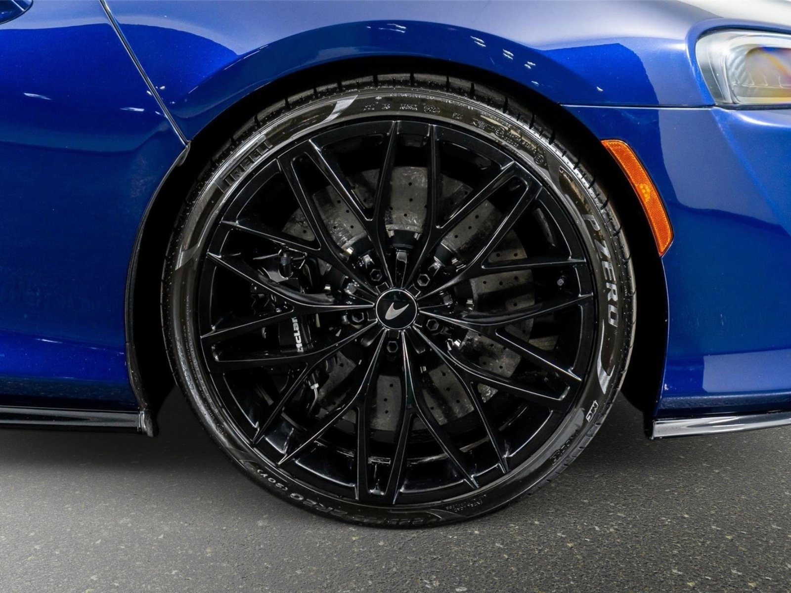 Used 2023 McLaren GT RWD image 7
