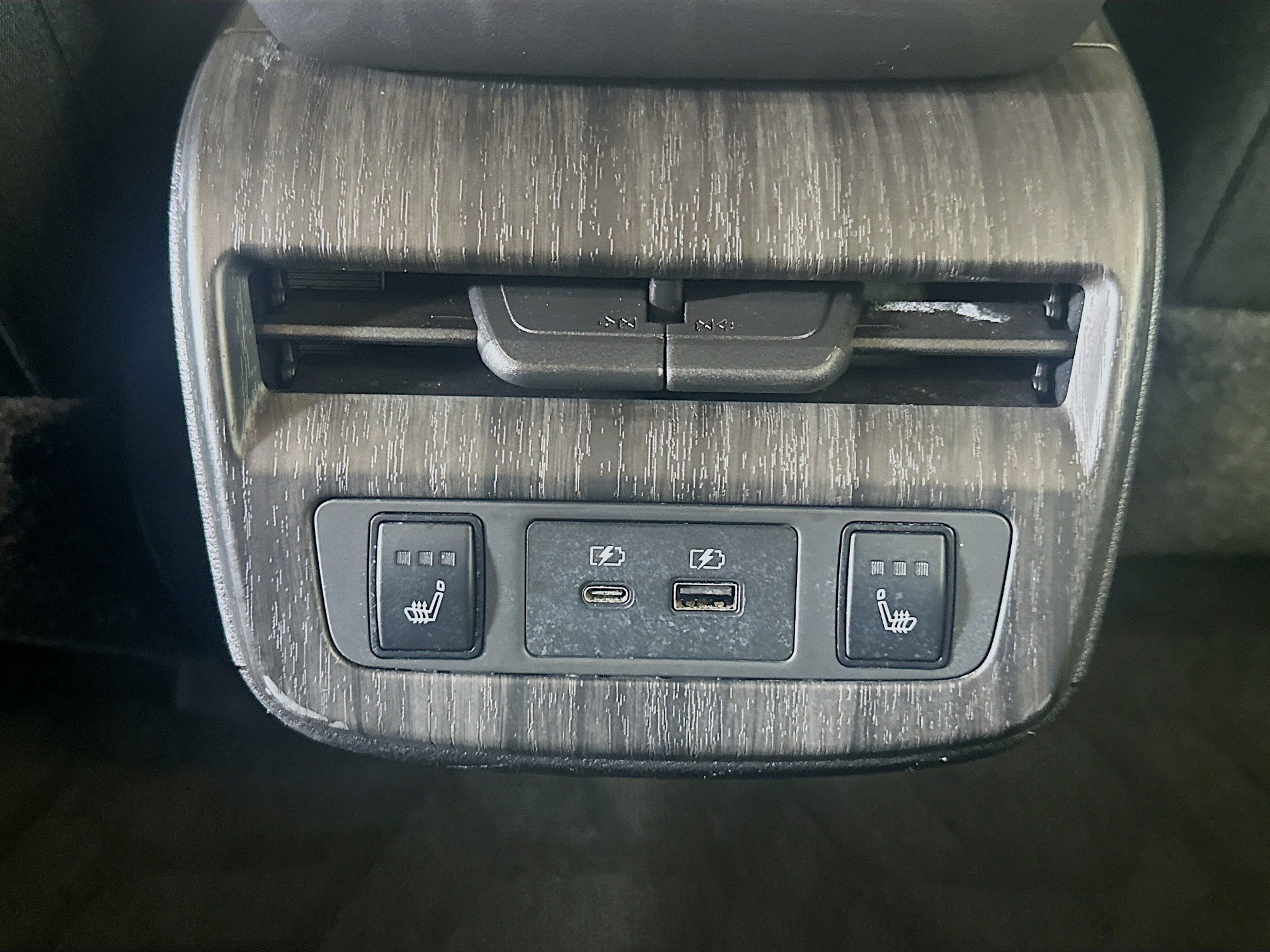 Used 2023 Nissan Ariya FWD image 28