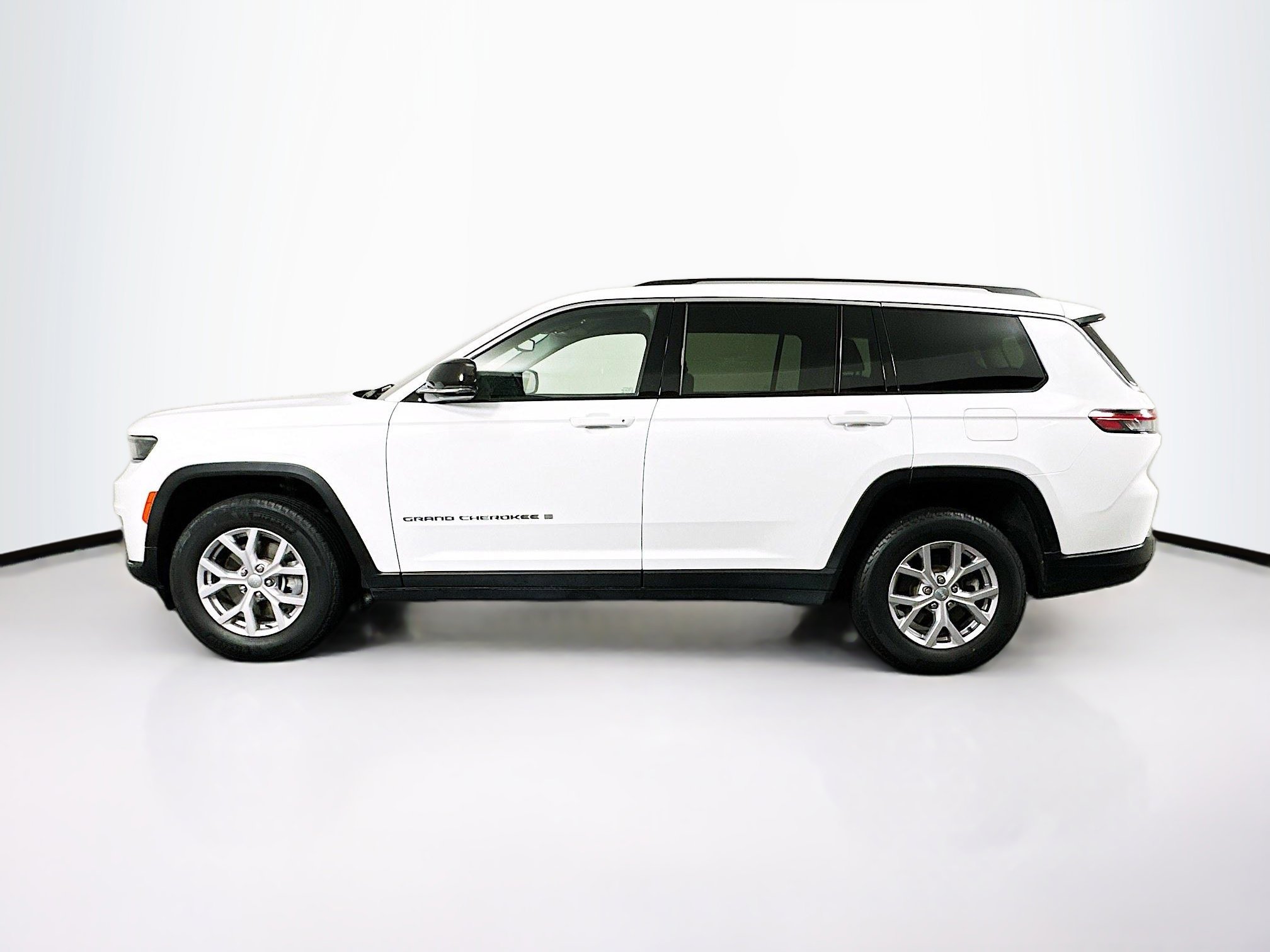 Used 2021 Jeep Grand Cherokee L Limited image 4