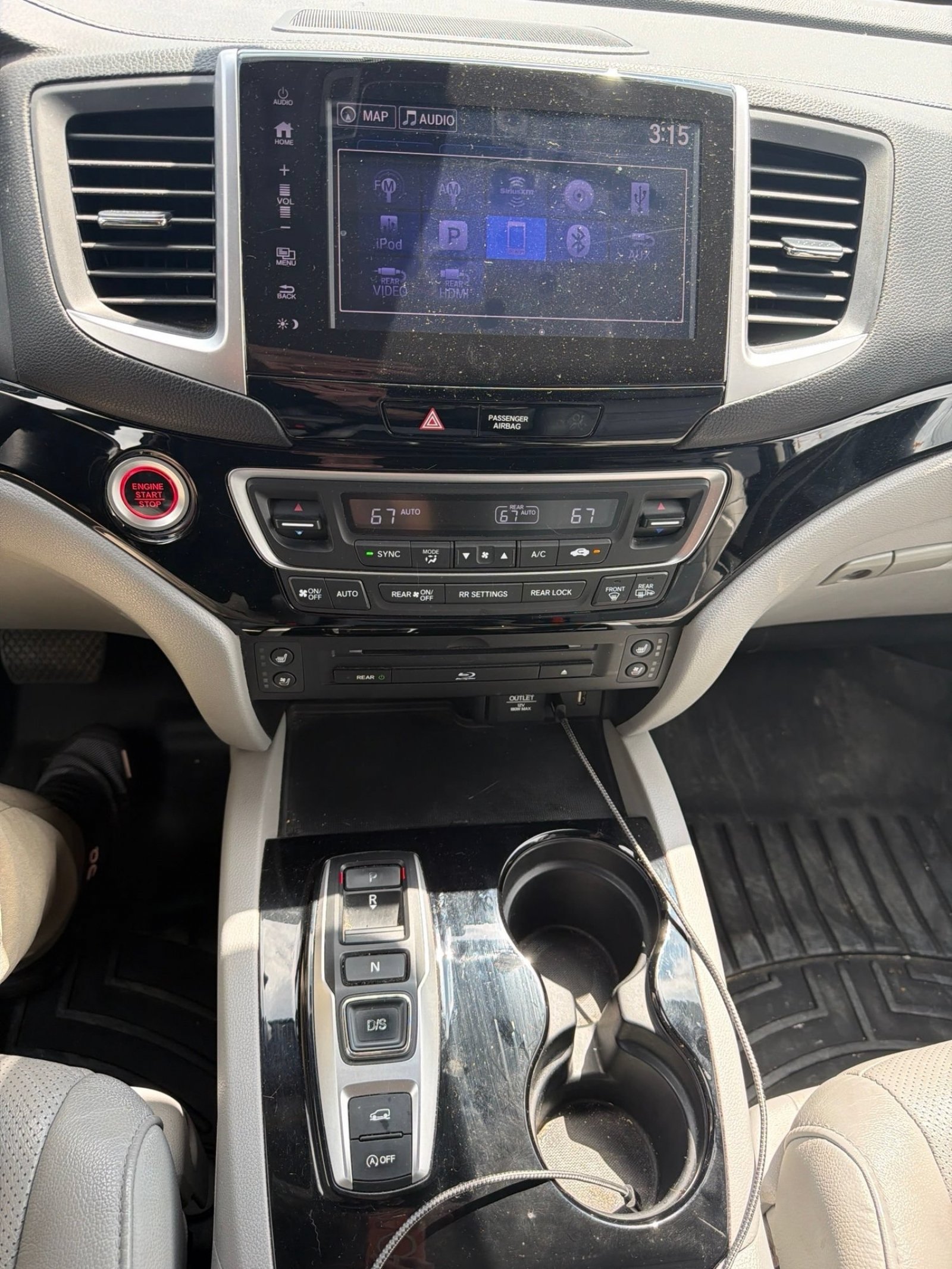 Used 2018 Honda Pilot Elite image 24