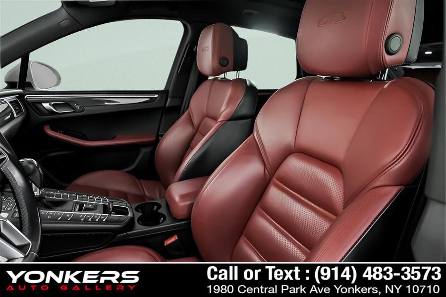 Used 2018 Porsche Macan GTS AWD/4WD image 15