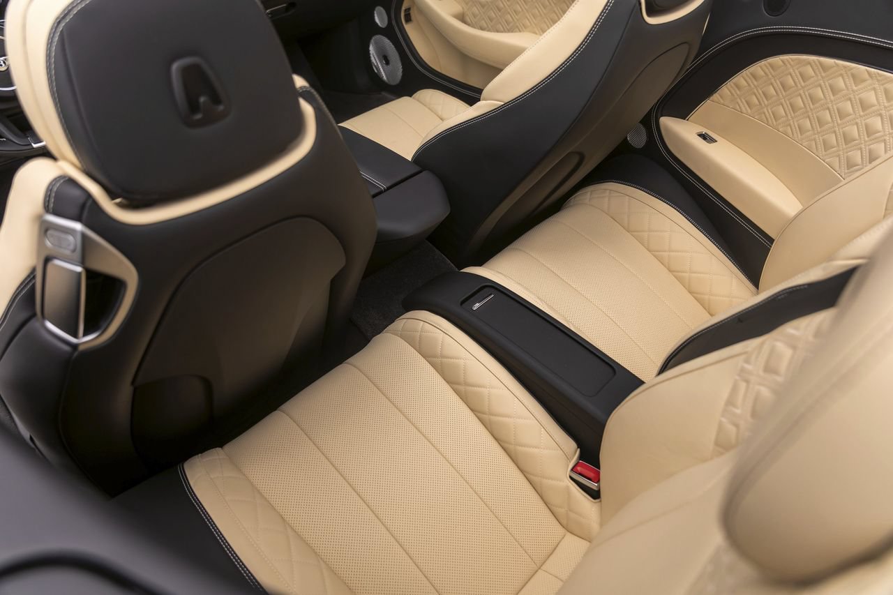 Certified 2024 Bentley Continental GT V8 AWD/4WD image 31
