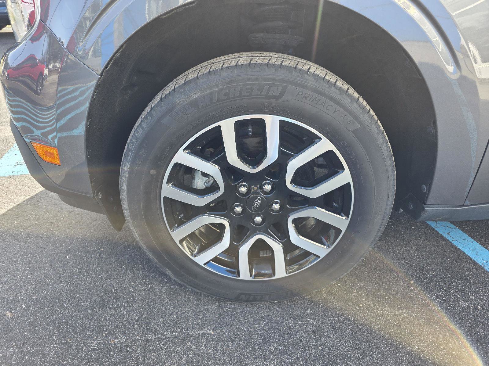 Used 2022 Ford Maverick Lariat w/ Equipment Group 500A Standard image 11