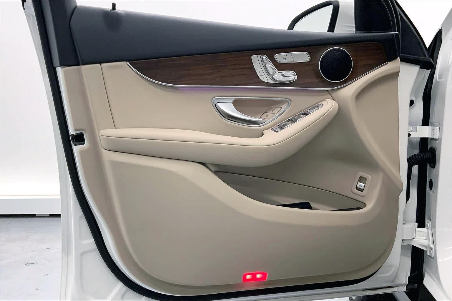Certified 2022 Mercedes-Benz GLC 300 image 21