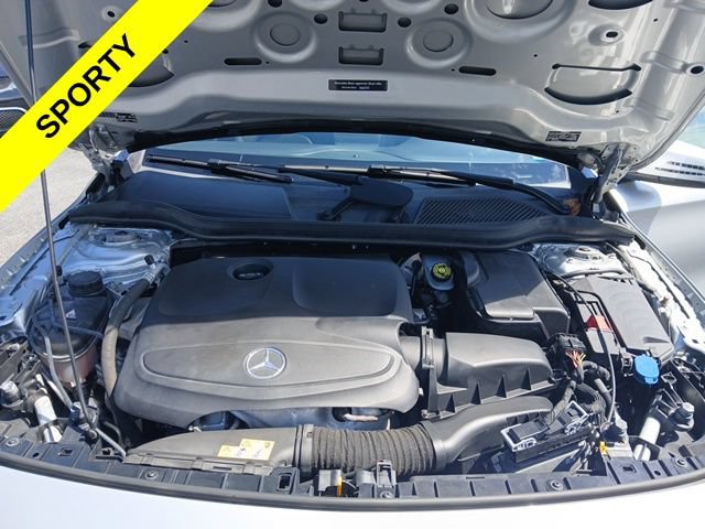 Used 2018 Mercedes-Benz GLA 250 4MATIC image 38