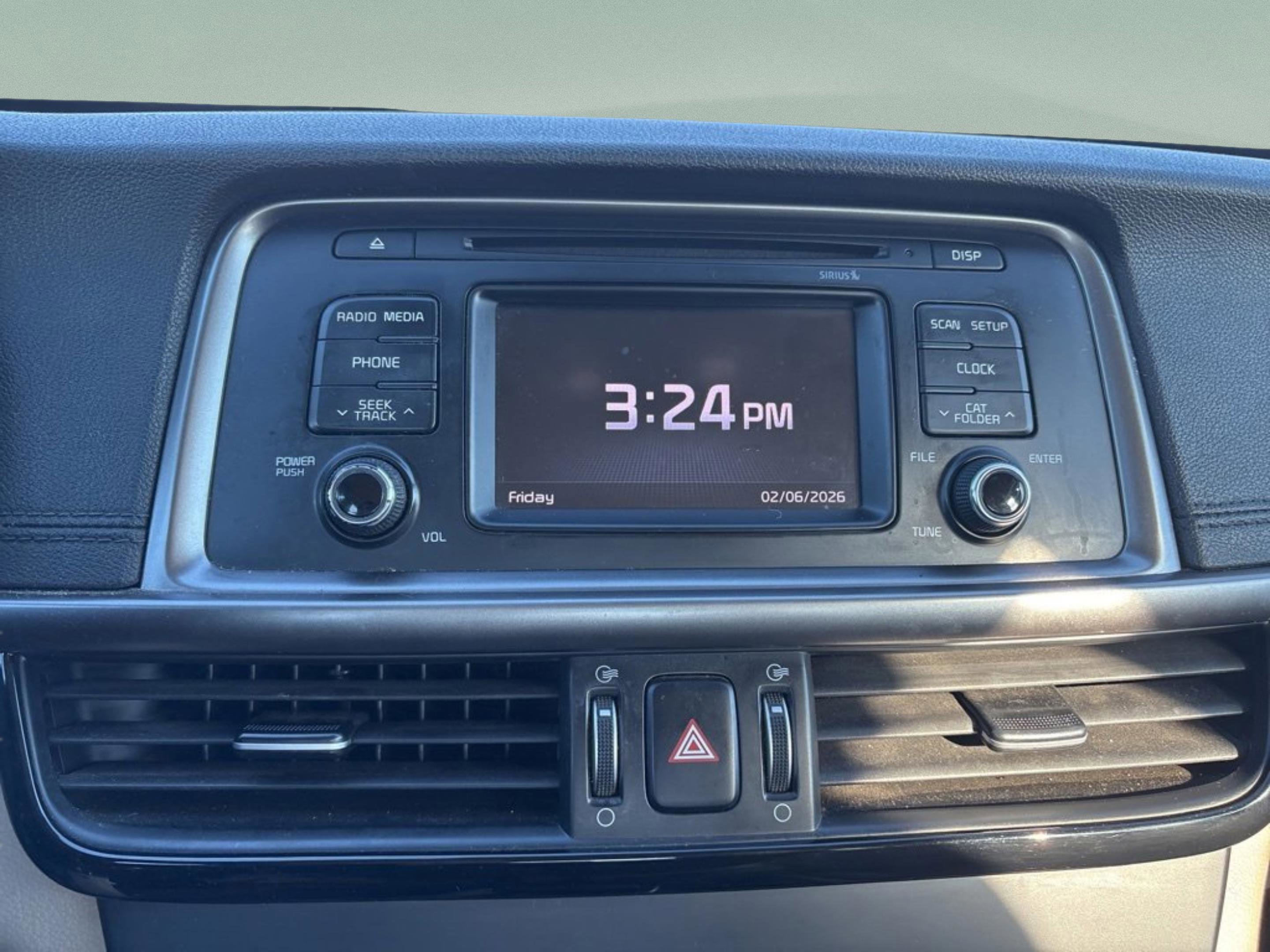 Used 2016 Kia Optima LX image 19