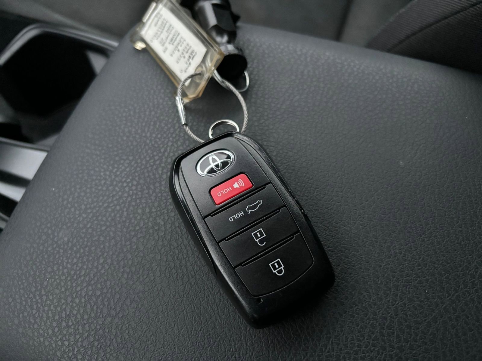 Used 2025 Toyota Camry LE image 22