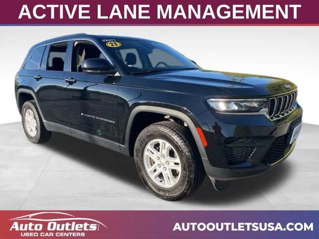 Used 2023 Jeep Grand Cherokee Laredo
