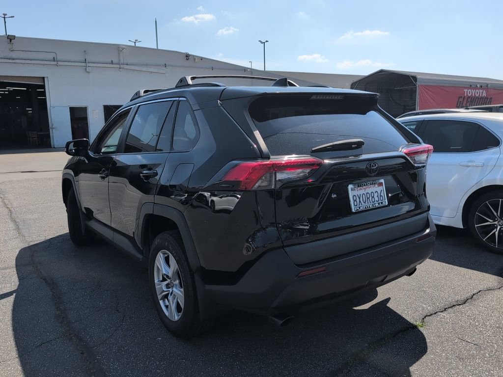 Used 2021 Toyota RAV4 XLE w/ Carpet Mat Package (TMS) image 6