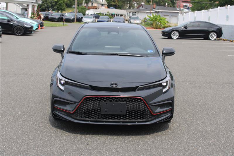 Used 2025 Toyota Corolla SE FWD image 3