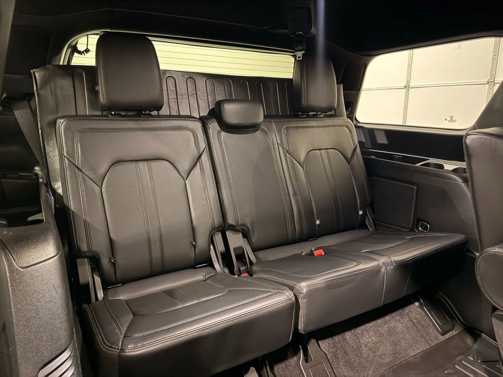 Used 2021 Ford Expedition Limited w/ Cargo Package image 34