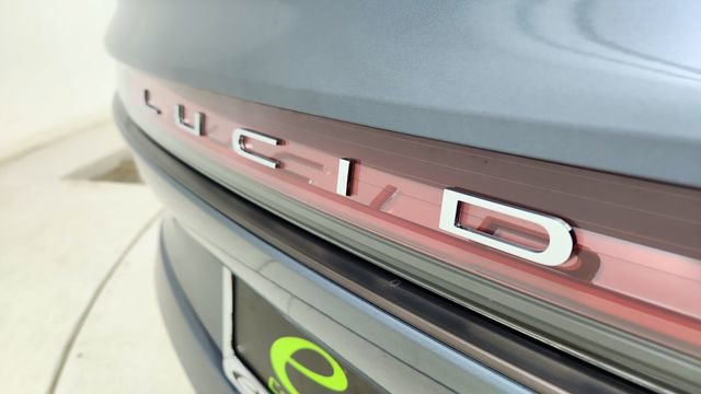 Used 2024 Lucid Air Touring AWD/4WD image 16