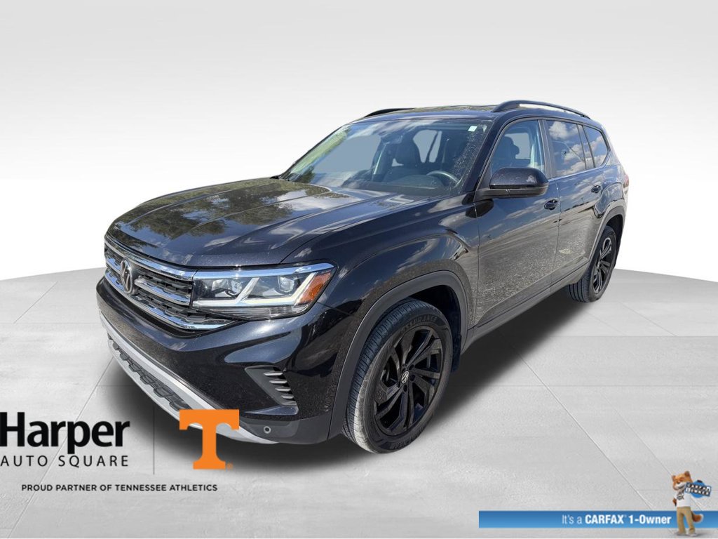 Used 2023 Volkswagen Atlas SE w/ Black Wheel Package