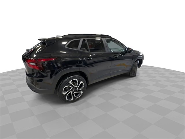 Used 2024 Chevrolet Trax RS w/ Sunroof Package image 5