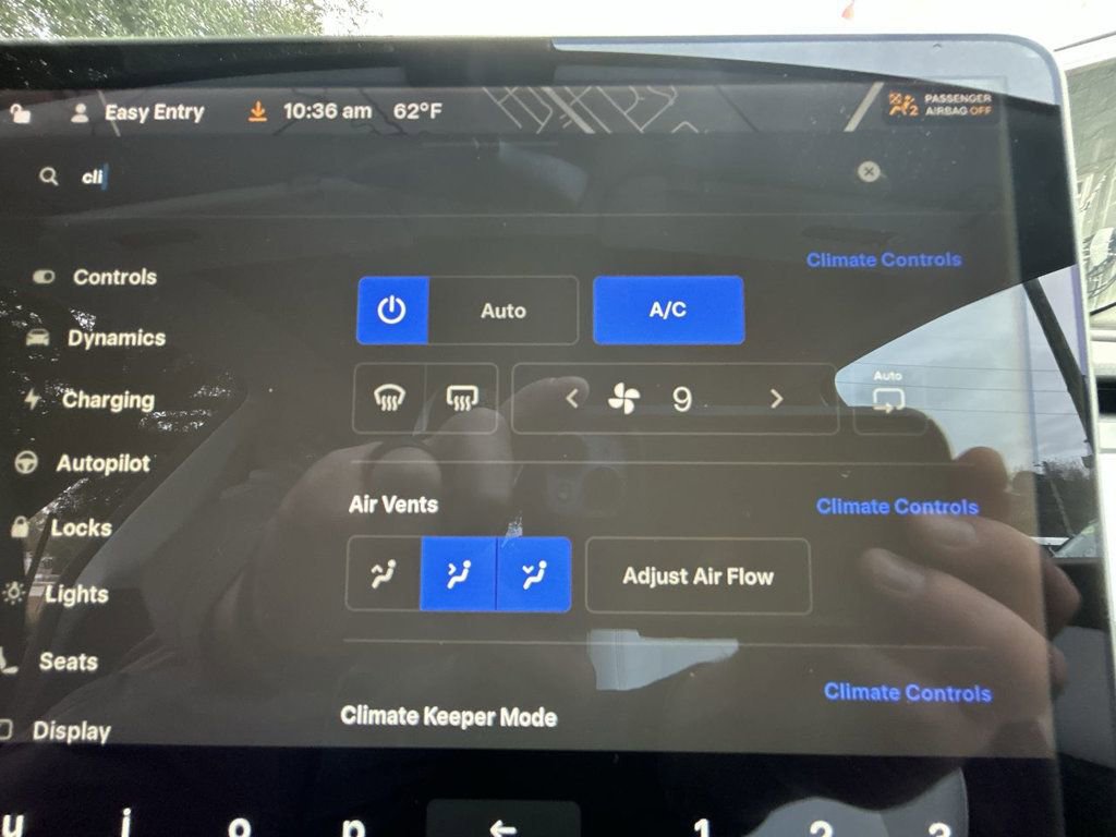 Used 2022 Tesla Model Y Long Range image 20