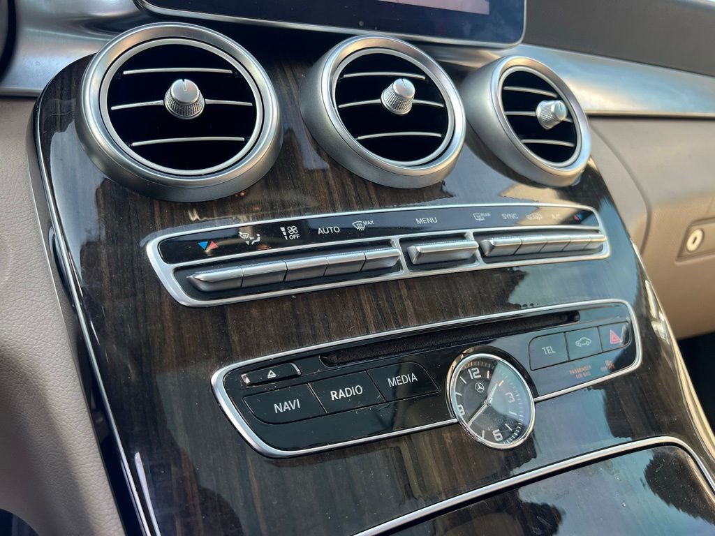 Used 2016 Mercedes-Benz C 300 4MATIC Sedan image 40