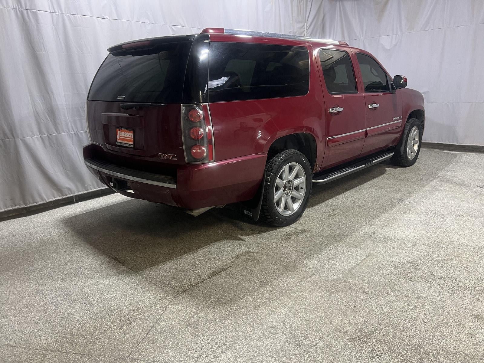 Used 2007 GMC Yukon XL Denali AWD/4WD image 7