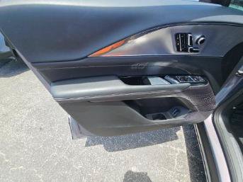 Used 2024 Cadillac Lyriq Tech RWD image 19