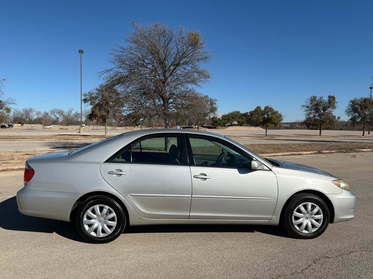 Used 2006 Toyota Camry LE FWD image 34