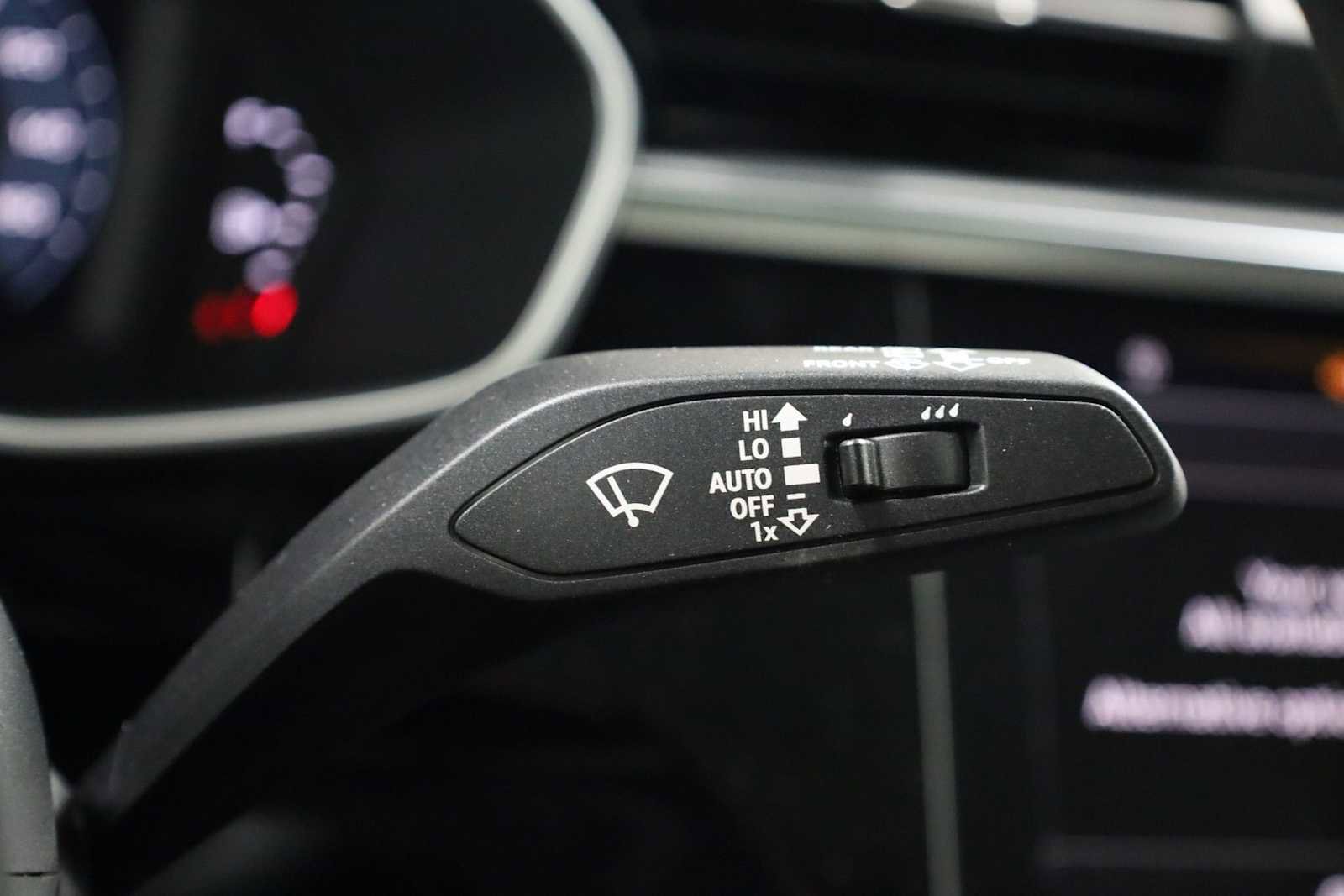 New 2025 Audi Q3 2.0T Premium image 27