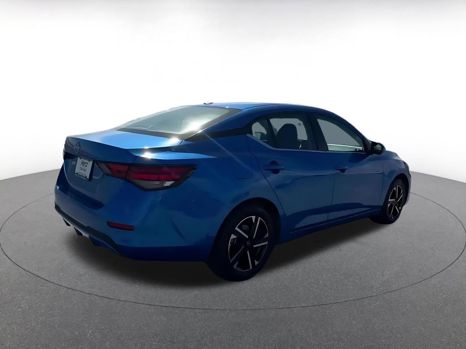 Used 2025 Nissan Sentra SV image 12