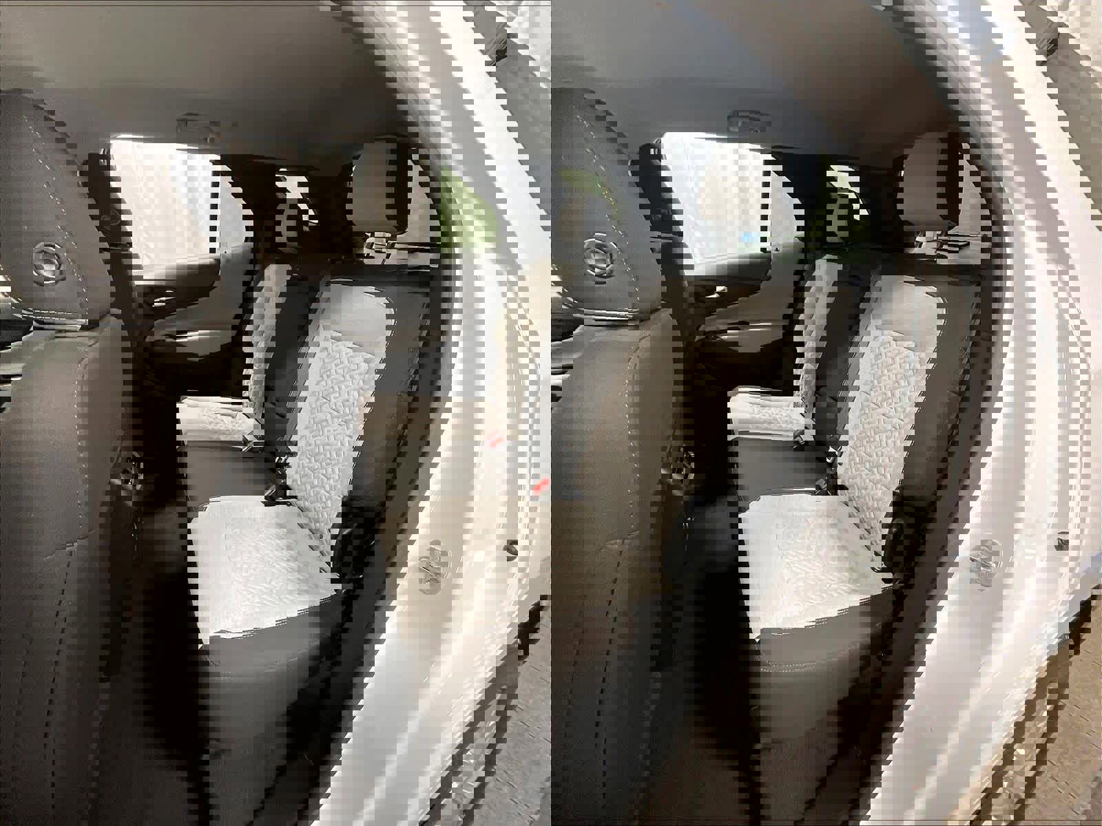 Used 2024 Chevrolet Equinox LS w/ LS Convenience Package image 15