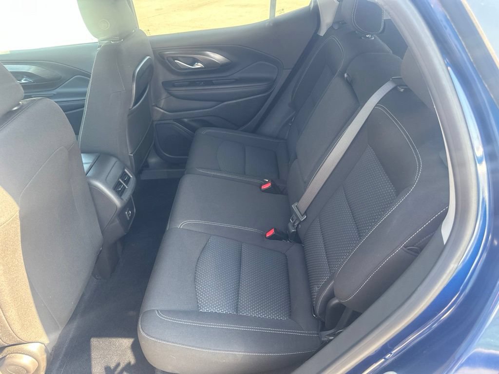 Used 2022 GMC Terrain SLE w/ LPO, Floor Liner Package FWD image 26