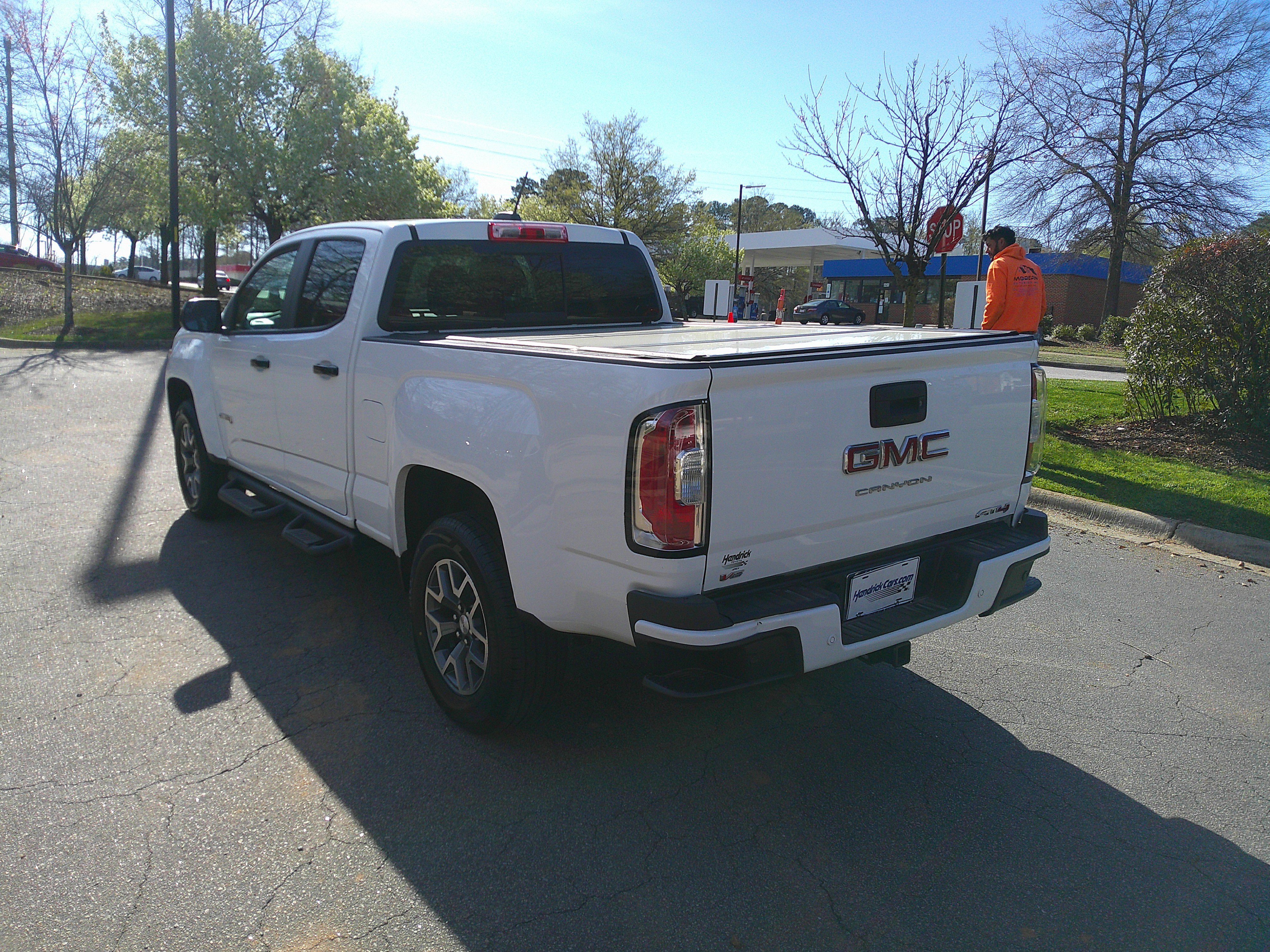 Used 2022 GMC Canyon AT4 image 9