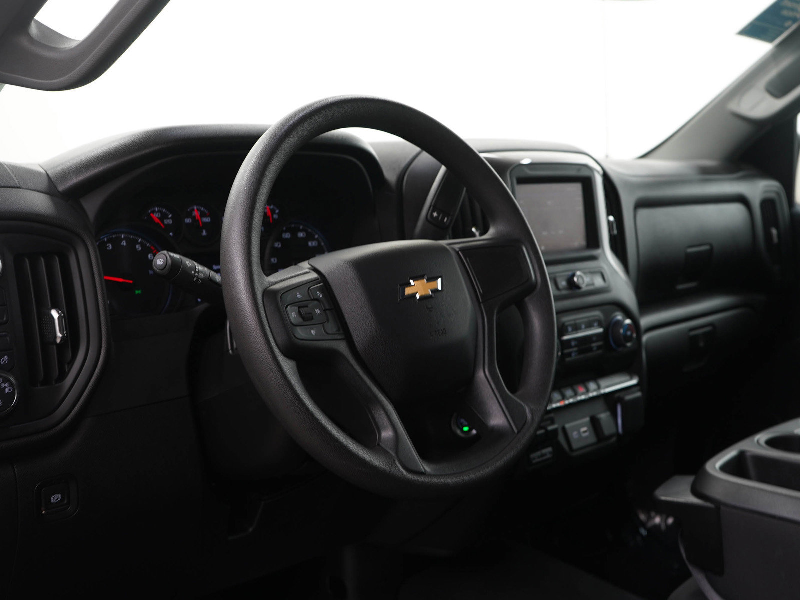 Used 2024 Chevrolet Silverado 1500 Custom w/ Turbomax Blackout Package image 18