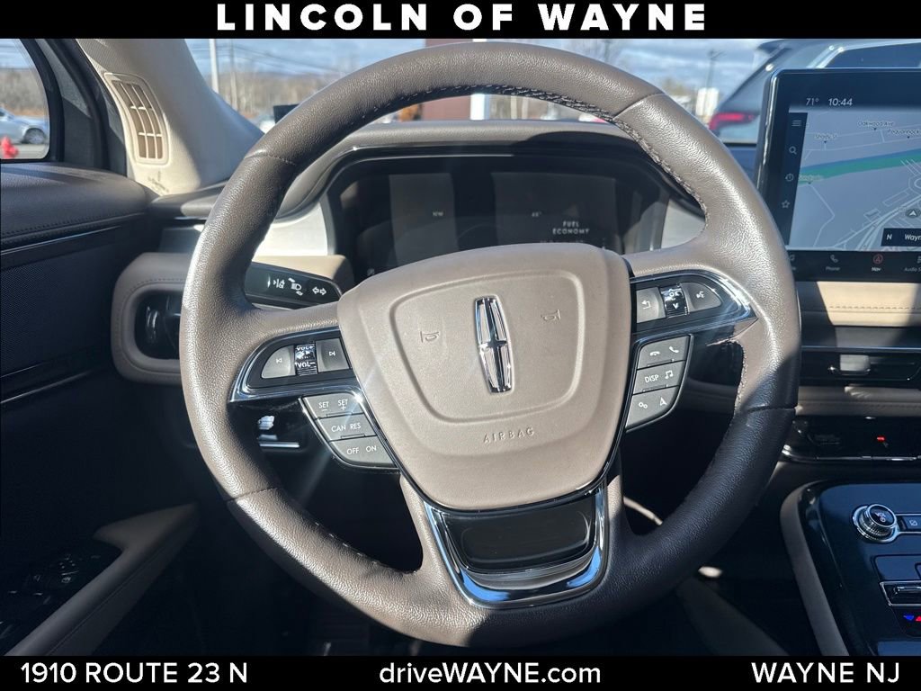Certified 2023 Lincoln Nautilus AWD w/ Premium Package image 24