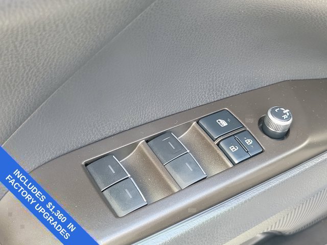 Used 2021 Toyota Camry XSE FWD image 23