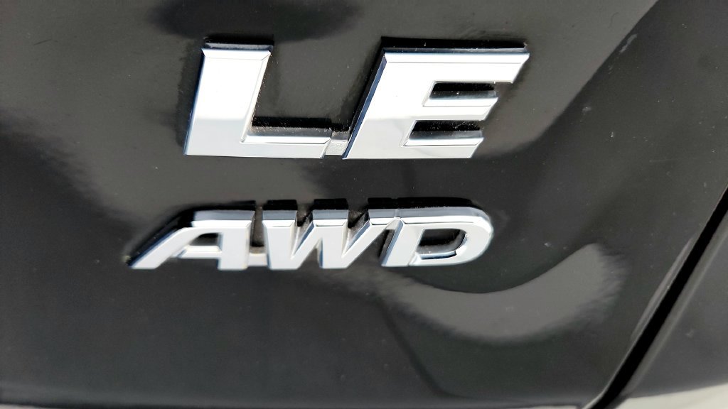 Certified 2021 Toyota RAV4 LE AWD/4WD image 13