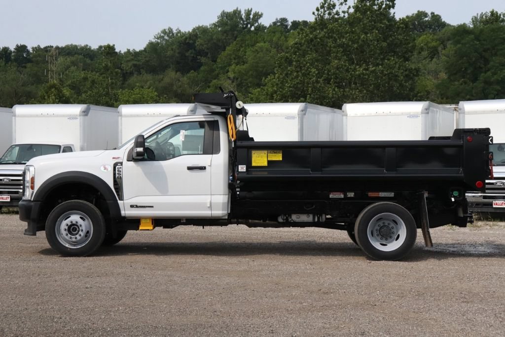New 2025 Ford F550 4x4 Regular Cab Super Duty image 6