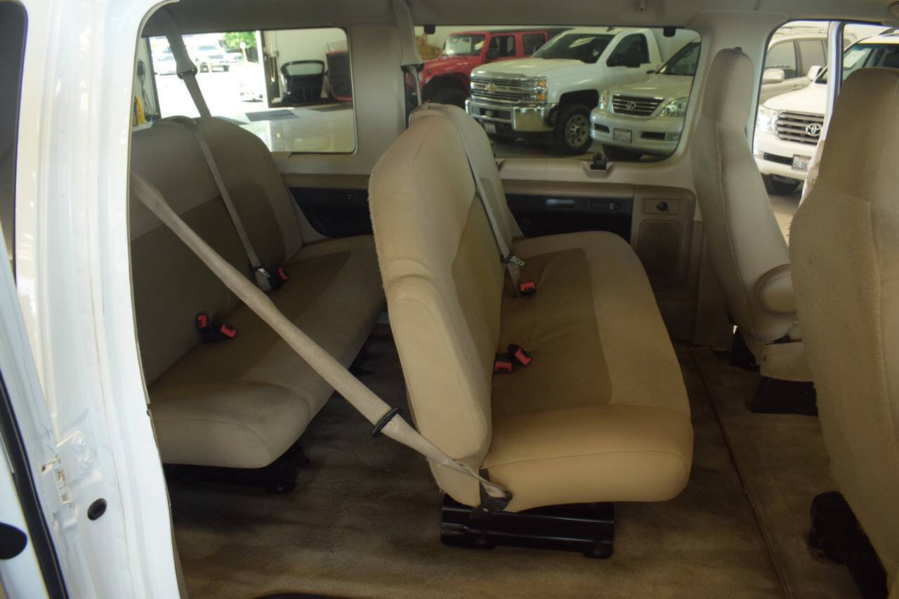 Used 2014 Ford E-350 and Econoline 350 XLT RWD image 67
