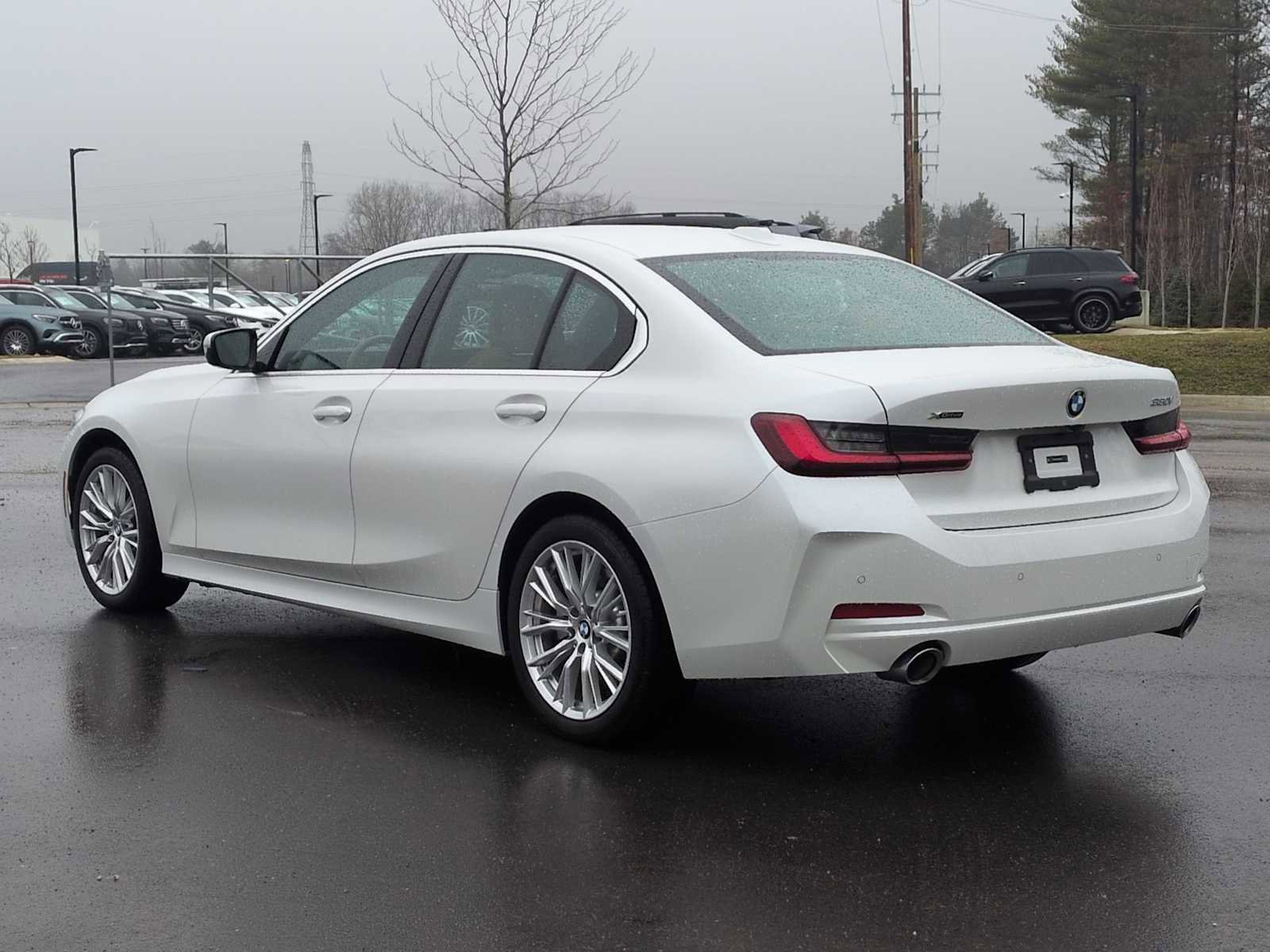 Used 2024 BMW 330i xDrive 330i xDrive w/ Convenience Package image 12