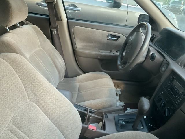 Used 2000 Toyota Camry LE image 3