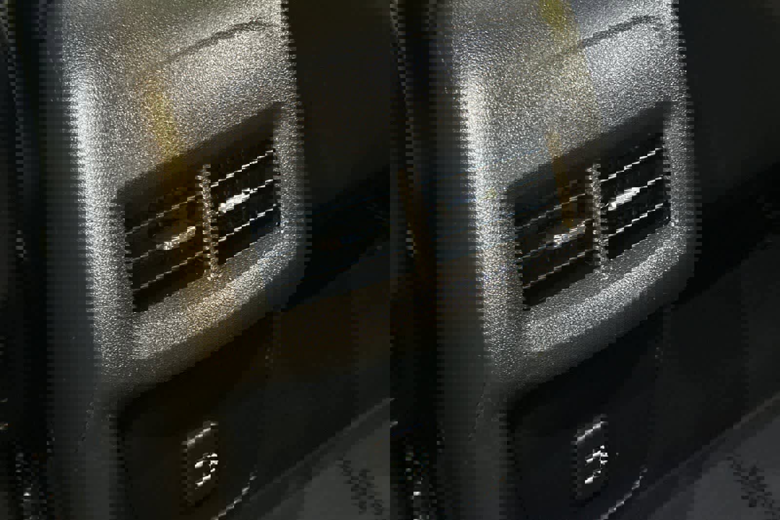 Used 2021 Chevrolet Equinox LT w/ Driver Convenience Package image 15