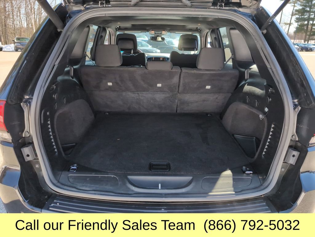 Used 2020 Jeep Grand Cherokee Laredo image 23