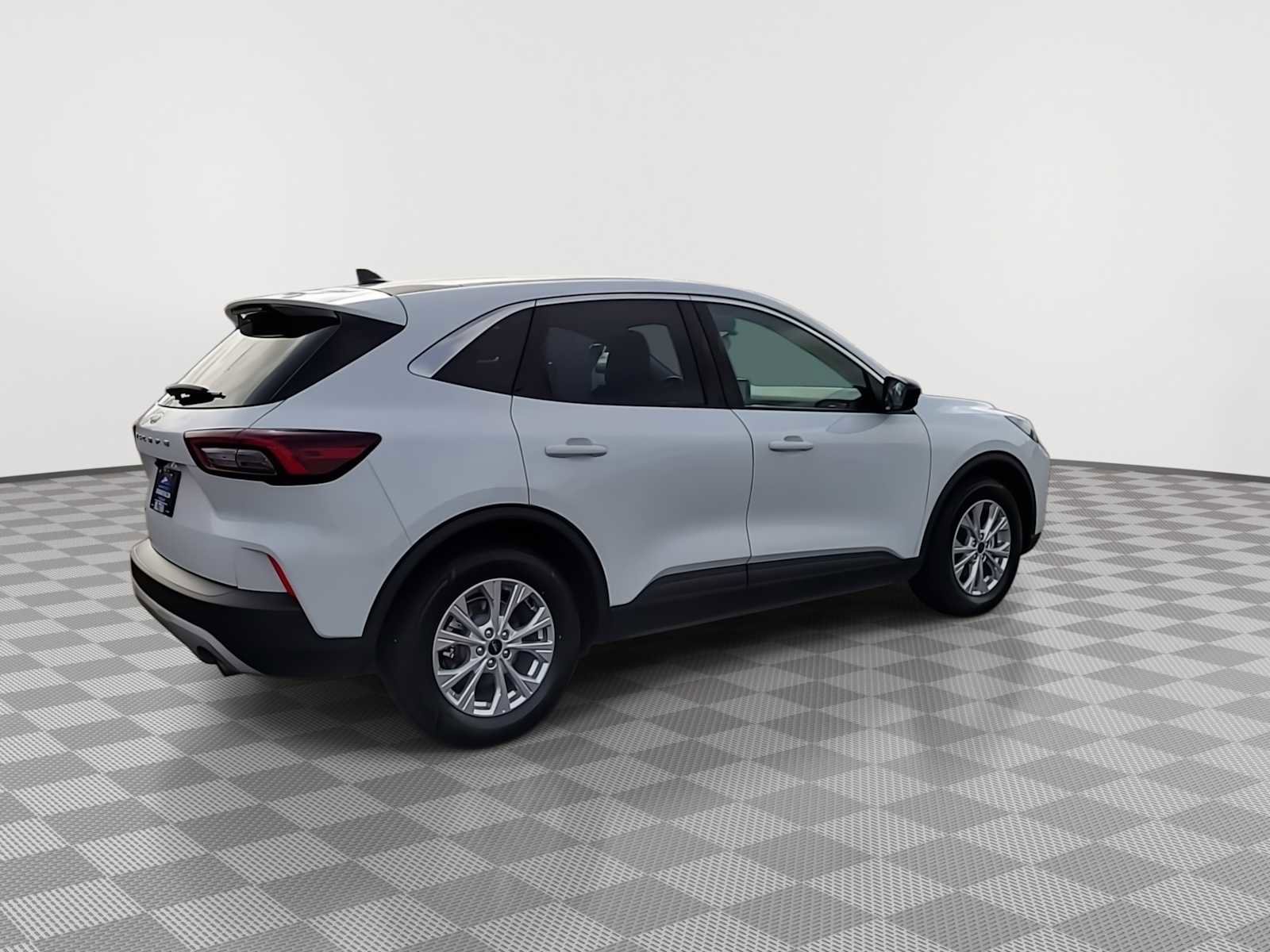 Used 2024 Ford Escape Active FWD image 8
