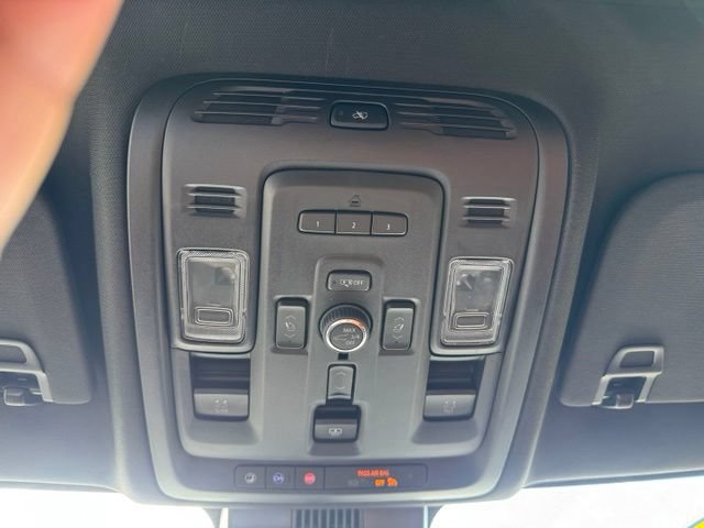 Used 2024 GMC Yukon Denali Ultimate AWD/4WD image 36