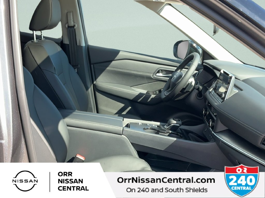 New 2027 Nissan Rogue Dark Armor FWD image 11